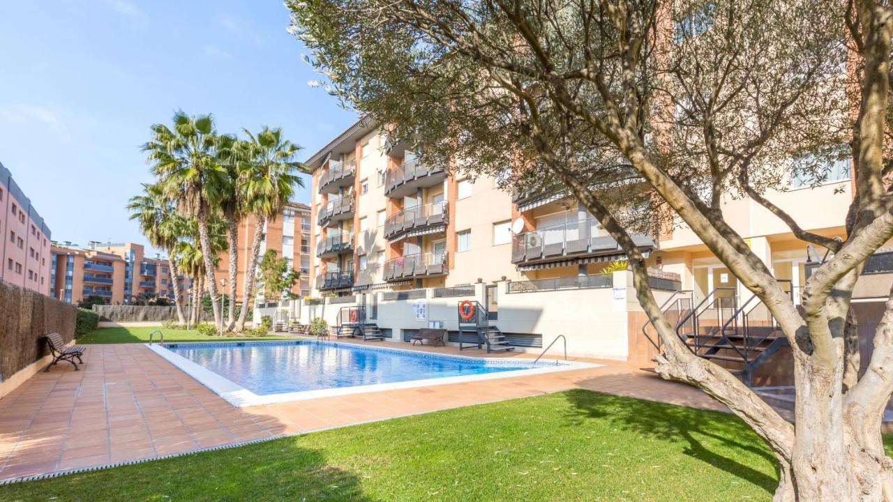 2P-51 - Lloret De Mar Exterior photo